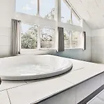 Feriehus Holiday Home Lindebjergvej *