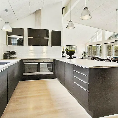 18 Person Holiday Home In Liseleje Holiday home *